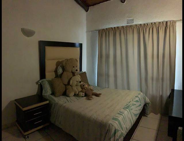 3 BEDROOM CLUSTER FOR SALE IN BOKSBURG SOUTH